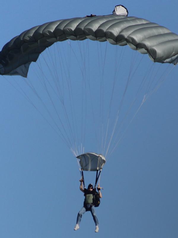 YÜKSEK İRTİFA SIZMA PARAŞÜTLERİ  (HIGH GLIDE)